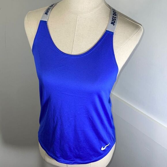 Nike top - 3/$25  - Picture 4 of 4